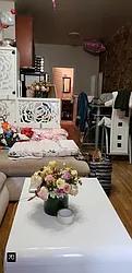 Rented by R New York