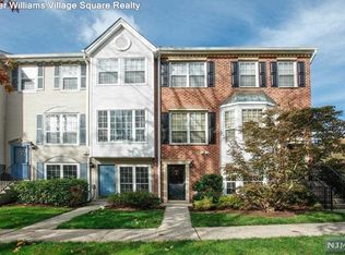 506 Quince Ct, Mahwah, NJ 07430