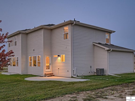3rd image of 9918 S 103rd Avenue Cir