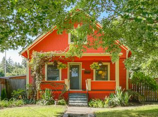 1666 SE Linn St, Portland, OR 97202