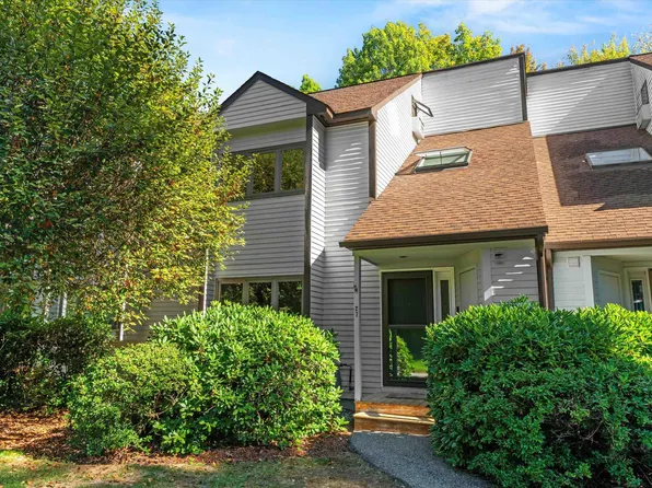 27 Pondview Drive, Merrimack, NH 03054