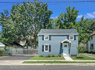 18 Elizabeth St, Keyport, NJ 07735