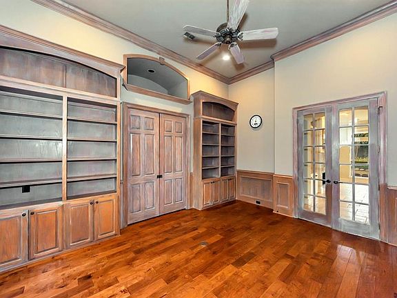 5th image of 928 Parkview Ln