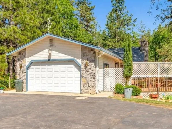 6215 Happy Pines Dr, Foresthill, CA 95631