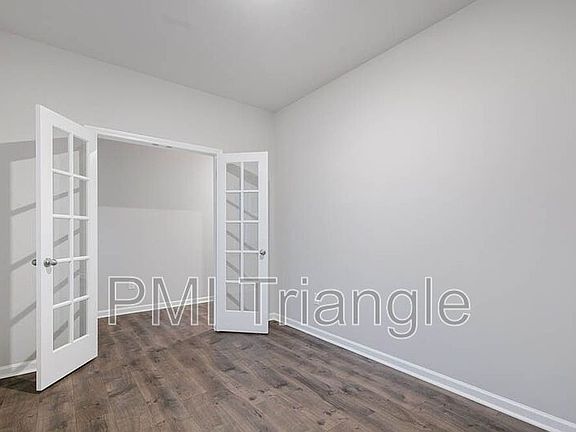 2nd image of 229 Winterberry Way