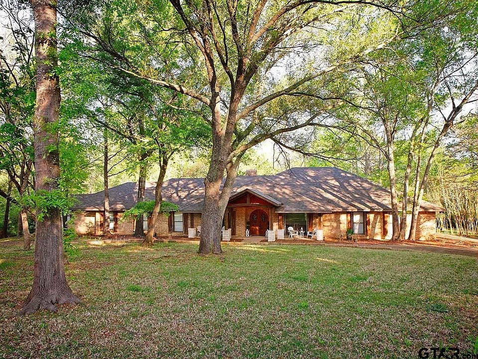 1st image of 19581 Meadowood Ln