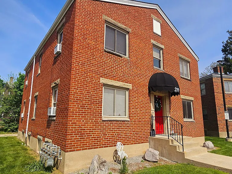 Fairborn - 219-237 East Xenia — Photo 14