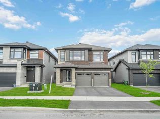 1010 Brian Good Ave, Ottawa, ON K4M 0G7