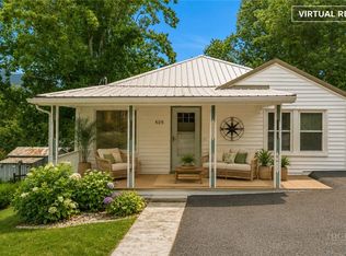 505 Oak Avenue, West Jefferson, NC 28694