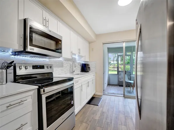 632 W Oakland Park Blvd, Fort Lauderdale, FL