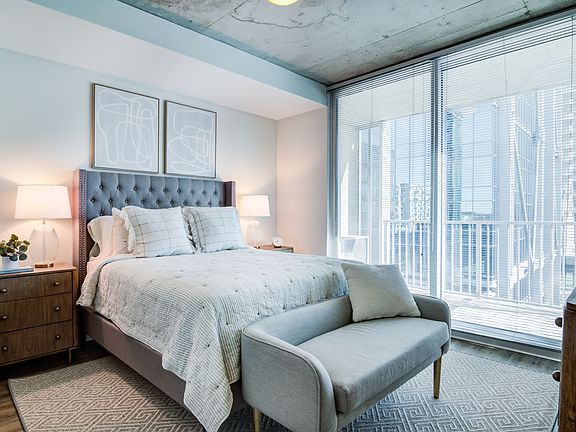 3rd image of 1080 W Peachtree St NW Unit 202