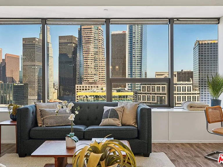 1100 Wilshire Blvd #2209 — Photo 12