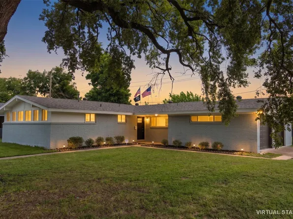 9202 Sunnywood Dr, Houston, TX 77088
