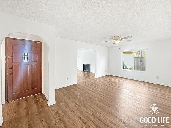 2nd image of 10865 Deering St