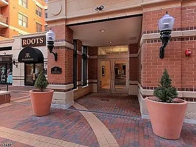 40 W Park Pl #516