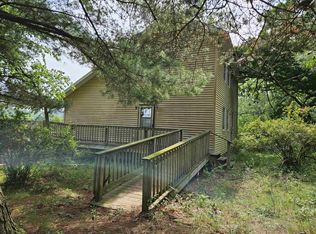 S1195 Summit Point Dr, La Valle, WI 53941