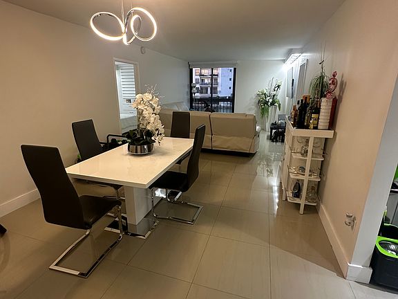5th image of 6937 Bay Dr APT 206