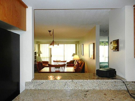 2nd image of 221 E Grand Ave APT 6D