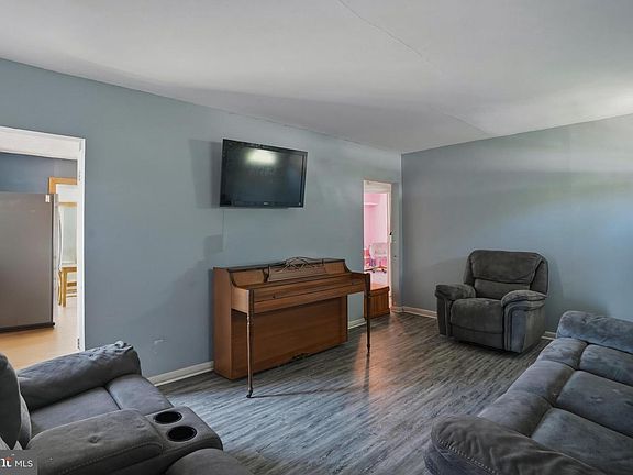 3rd image of 14 Ridge Rd
