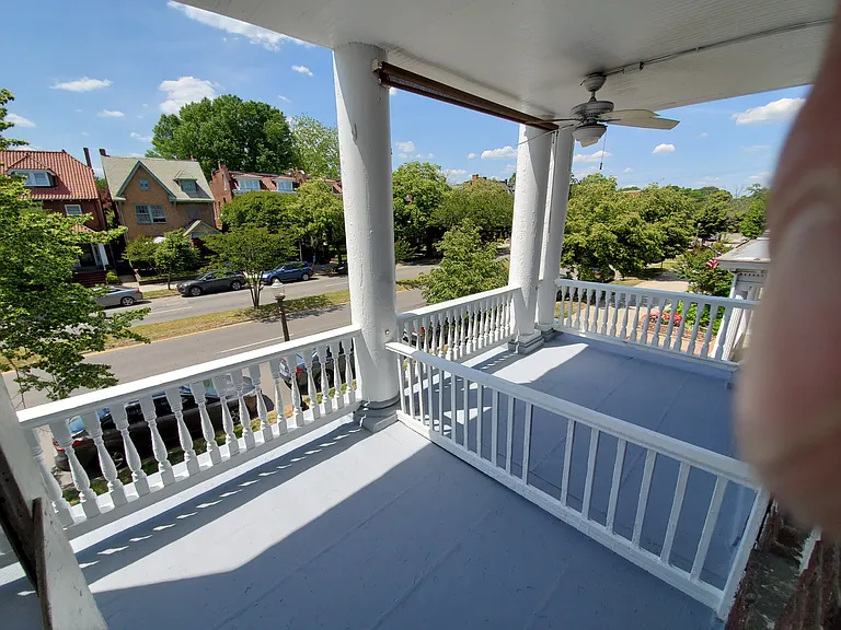 7 N Arthur Ashe Blvd #10 — Photo 22