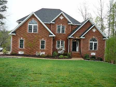 2nd image of 8007 Lammermoor Ct