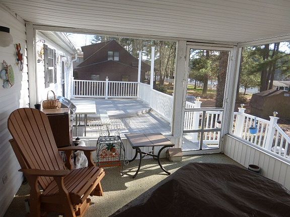 5th image of 686 Moncure Dr