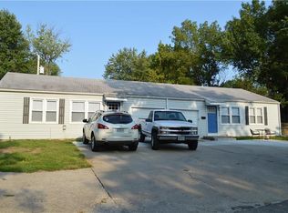 512 SE 4th Ter, Lees Summit, MO 64063