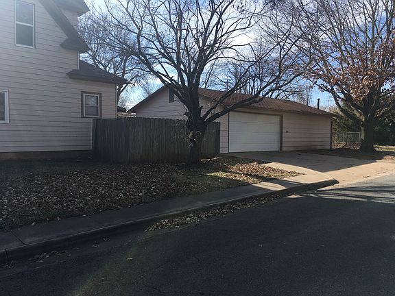 Large garage w/separate shop