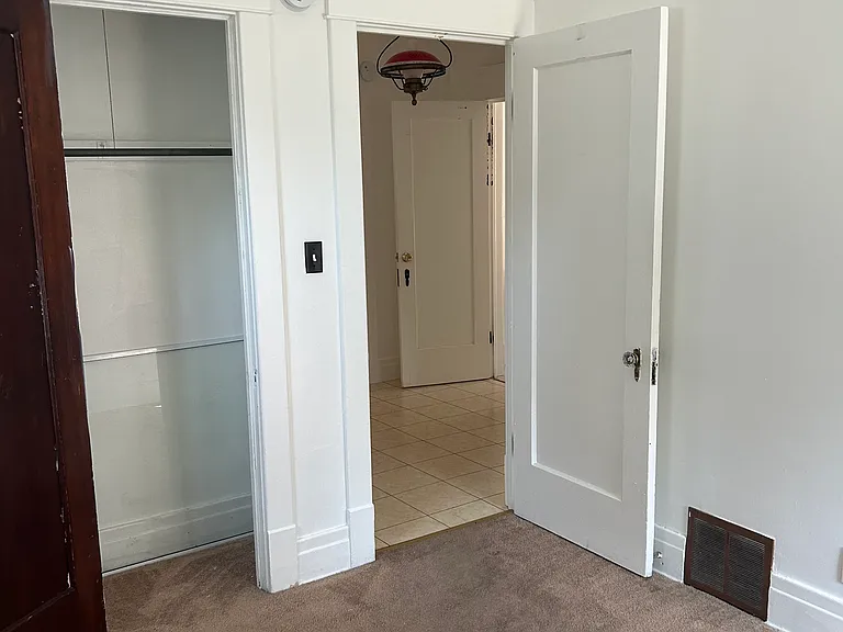 477 Winspear Ave #1 — Photo 15