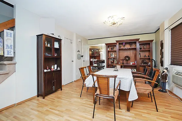 Sold by United National Realty Group | media 10