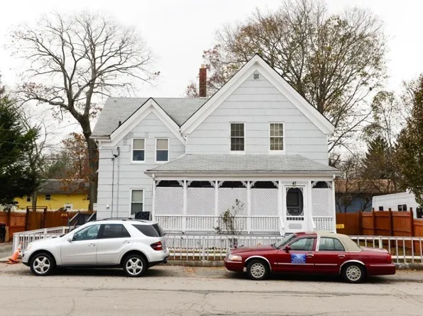 47 Kingman St, Brockton, MA 02302
