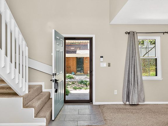 4th image of 3441 Laredo Dr Unit 22