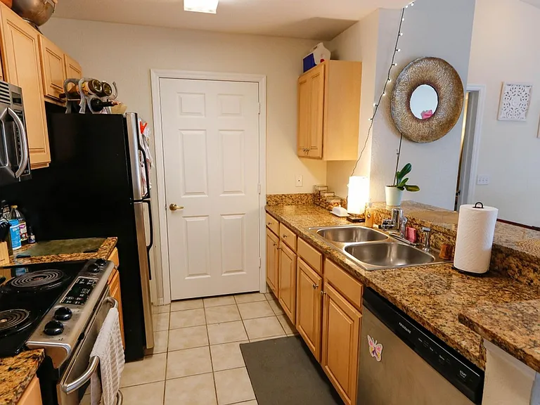1109 Lighthouse Rd — Photo 4