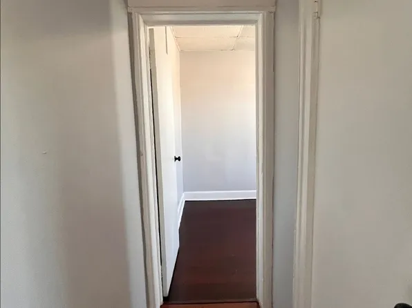 90 Lake Street image 4 of 9