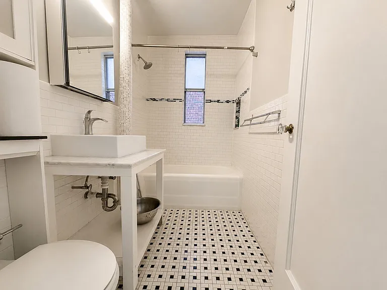100 E Palisade Ave #D43 — Photo 9