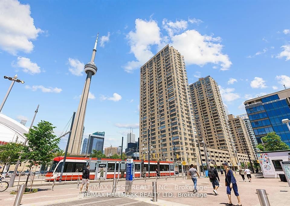 270 Queens Quay W Toronto ON Zillow