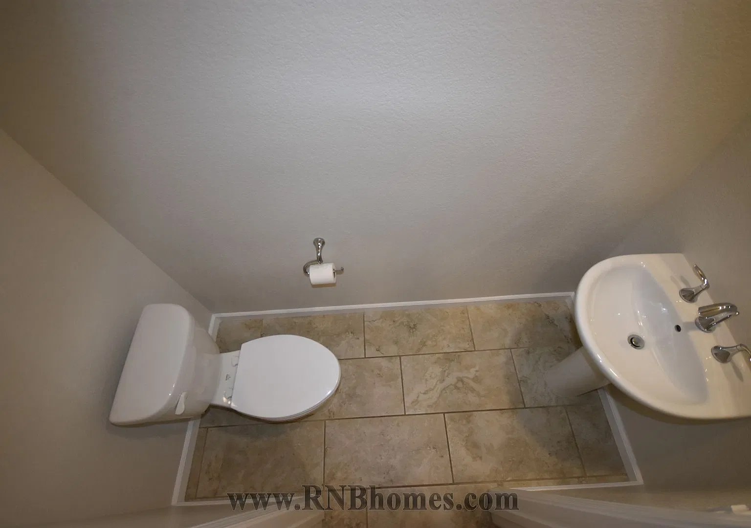Dennington Place 1049 — Photo 4