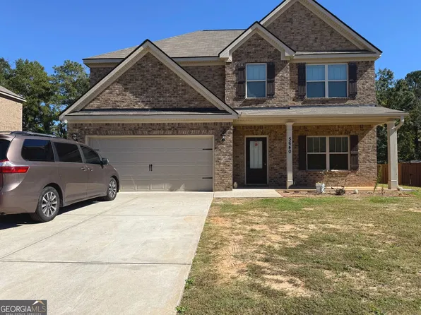 5640 Laney Dr, Rex, GA 30273