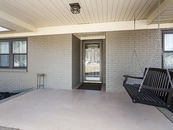 2nd image of 100 Helena St