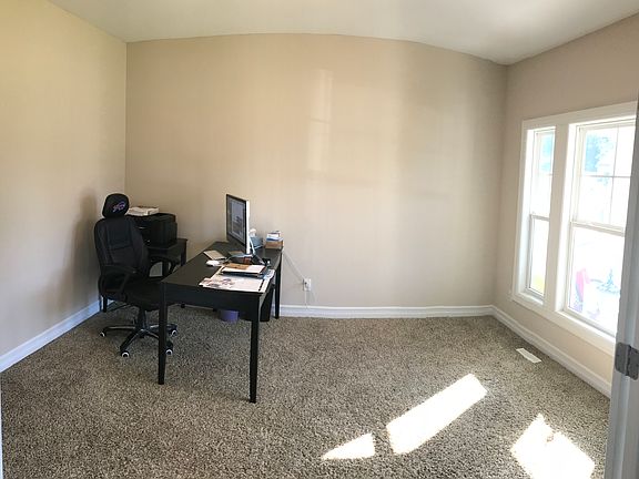 5th image of 3415 Ashwood Dr