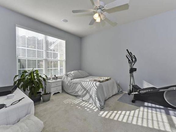 Master bedroom-downstairs