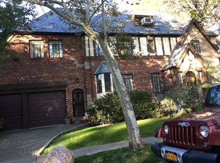 16717 27th Ave, Flushing, NY 11358