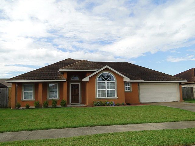 1st image of 3074 Vanessa Dr