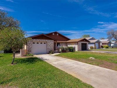 220 Shangri La Cir, Edgewater, FL, 32132
