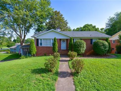 103 Park St, Morganton, NC, 28655