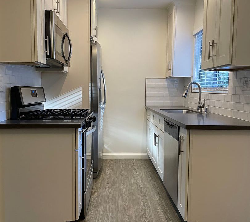 1st image of 95 N Michigan Ave #5