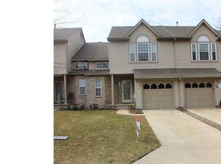 49 Smokey Run Dr, Berlin, NJ 08009