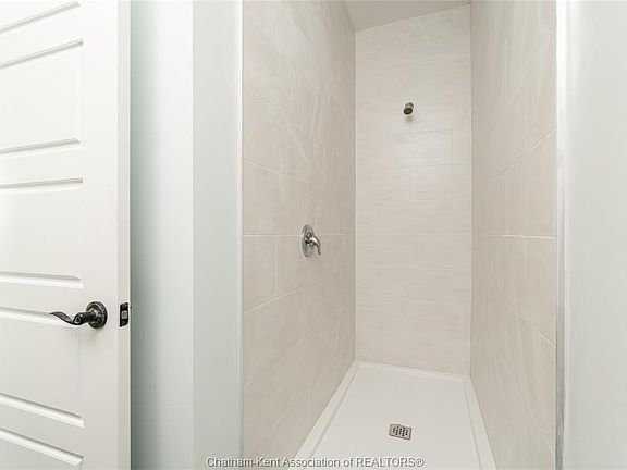 5th image of 140 King St W #201