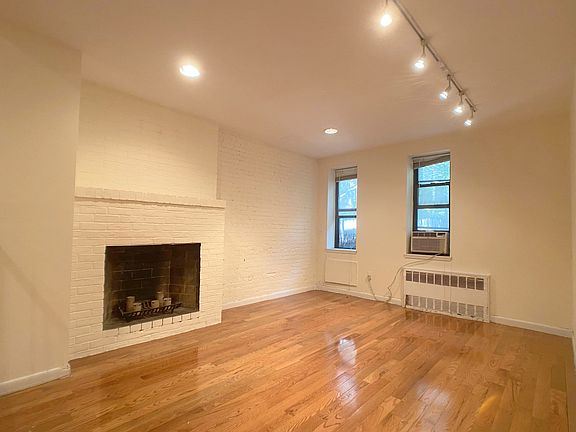 5th image of 321 E 92nd St APT 3A