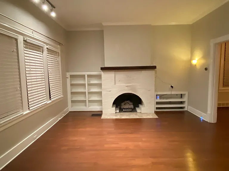 223 Lehigh Ave — Photo 4